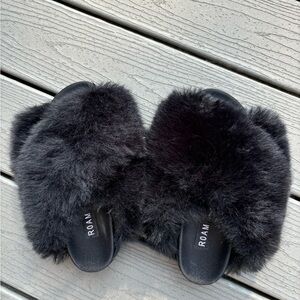 ROAM slippers - size 40 (US 10)